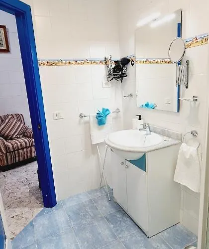 Dom wakacyjny Salema Casa De Playa En San Cristobal Las Palmas de Gran Canaria